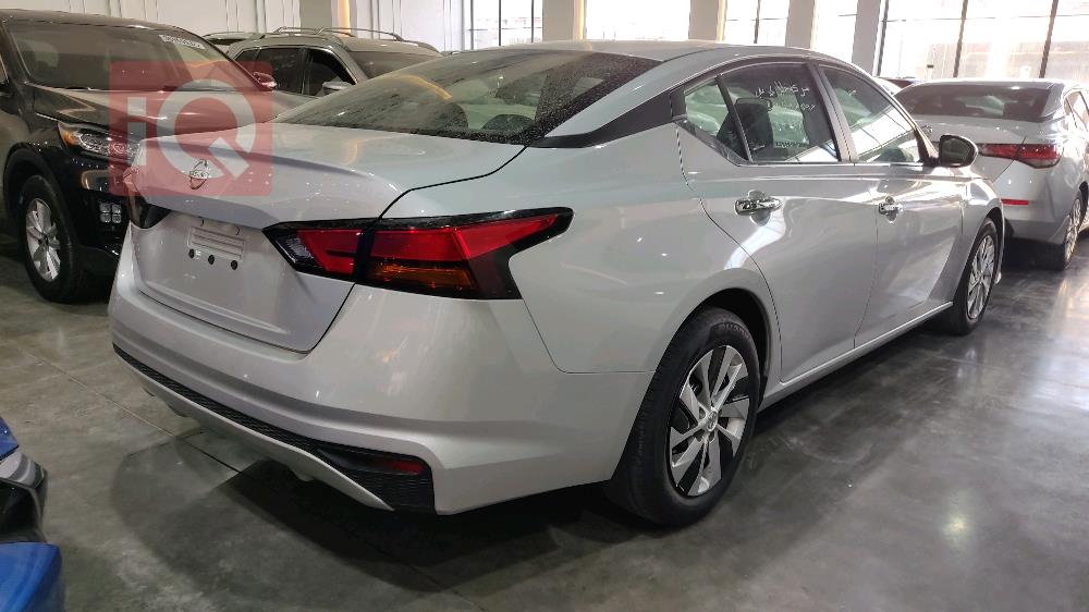 نیسان ئەلتیما